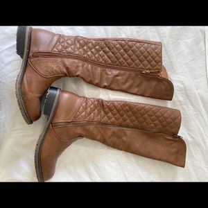 Knee length brown boots